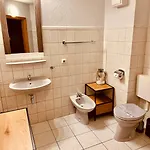 מלון Haus Stern